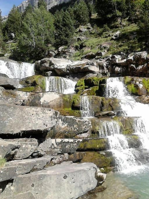 La Borda De Allue Huesca Eksteriør billede